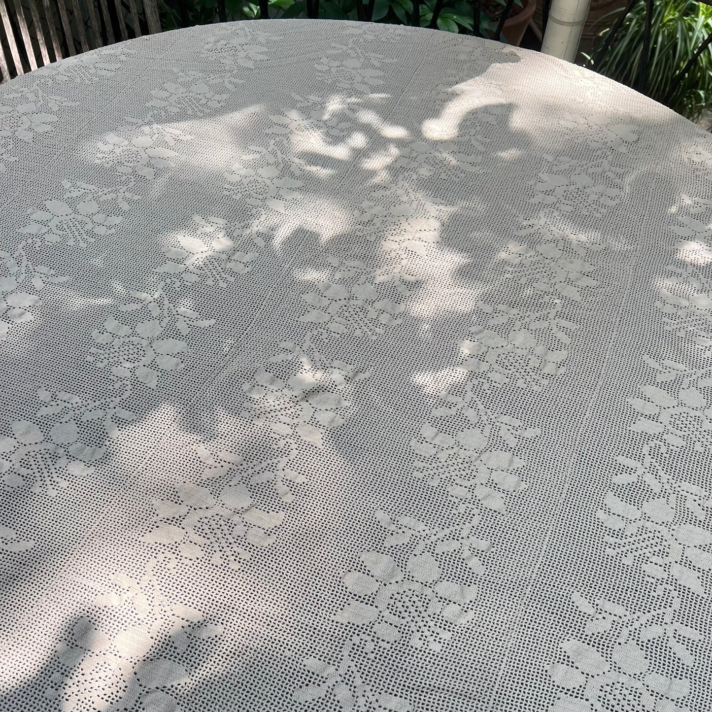 cream filet bed spread