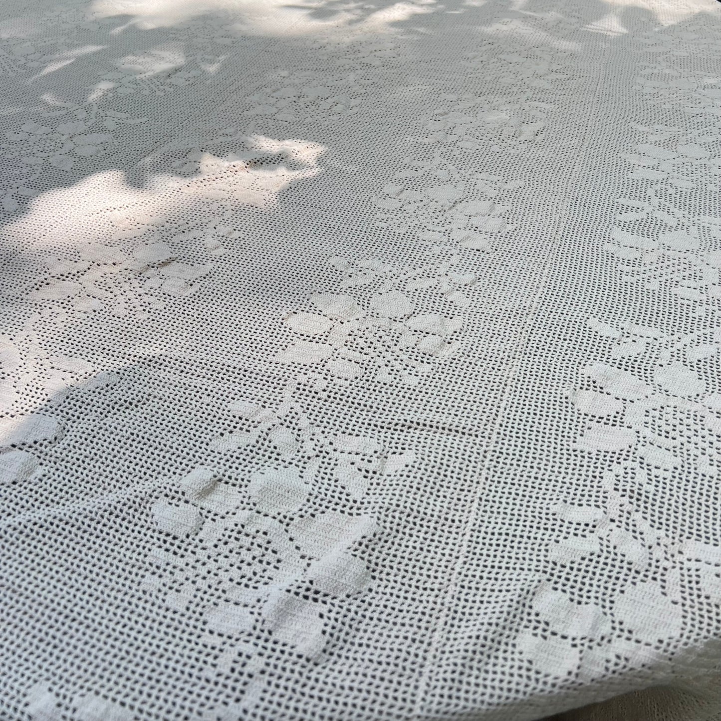 cream filet bed spread