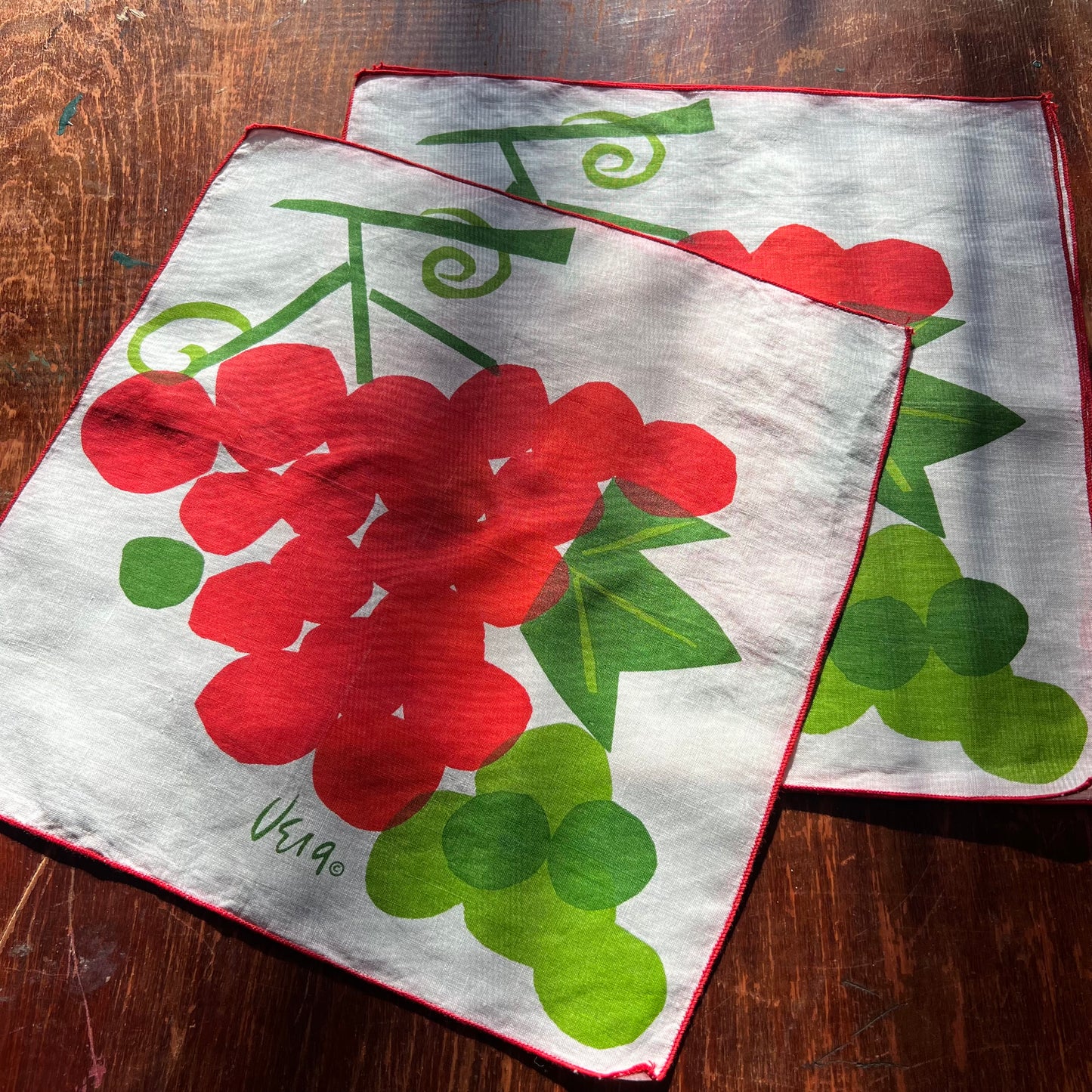 vintage vera neumann red grape napkins (set of 8)