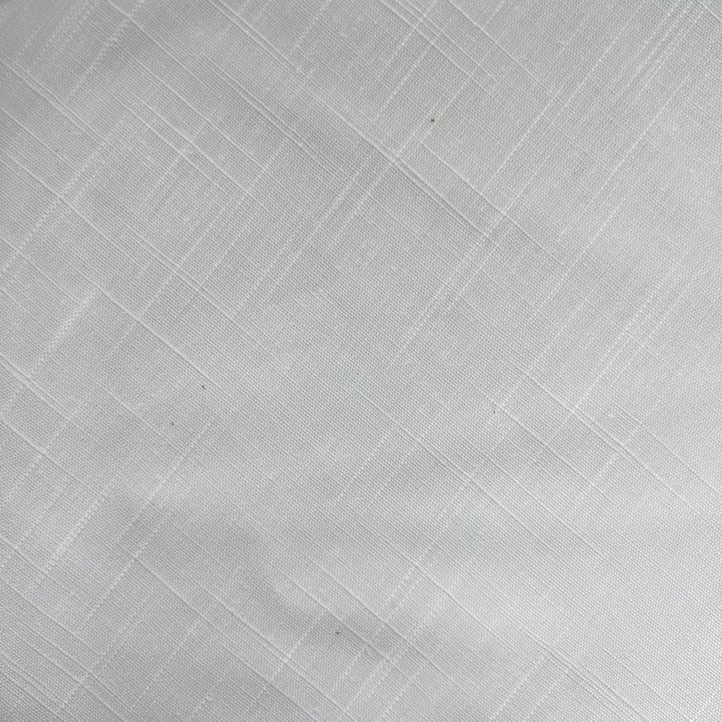 70" round white linen look tablecloth