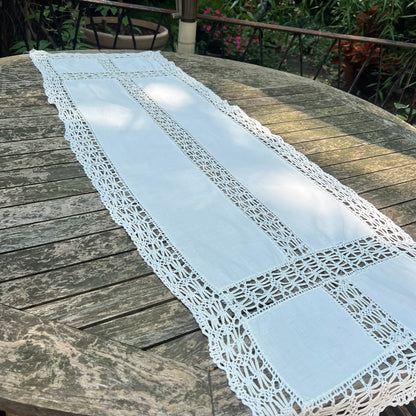 Cream table runner