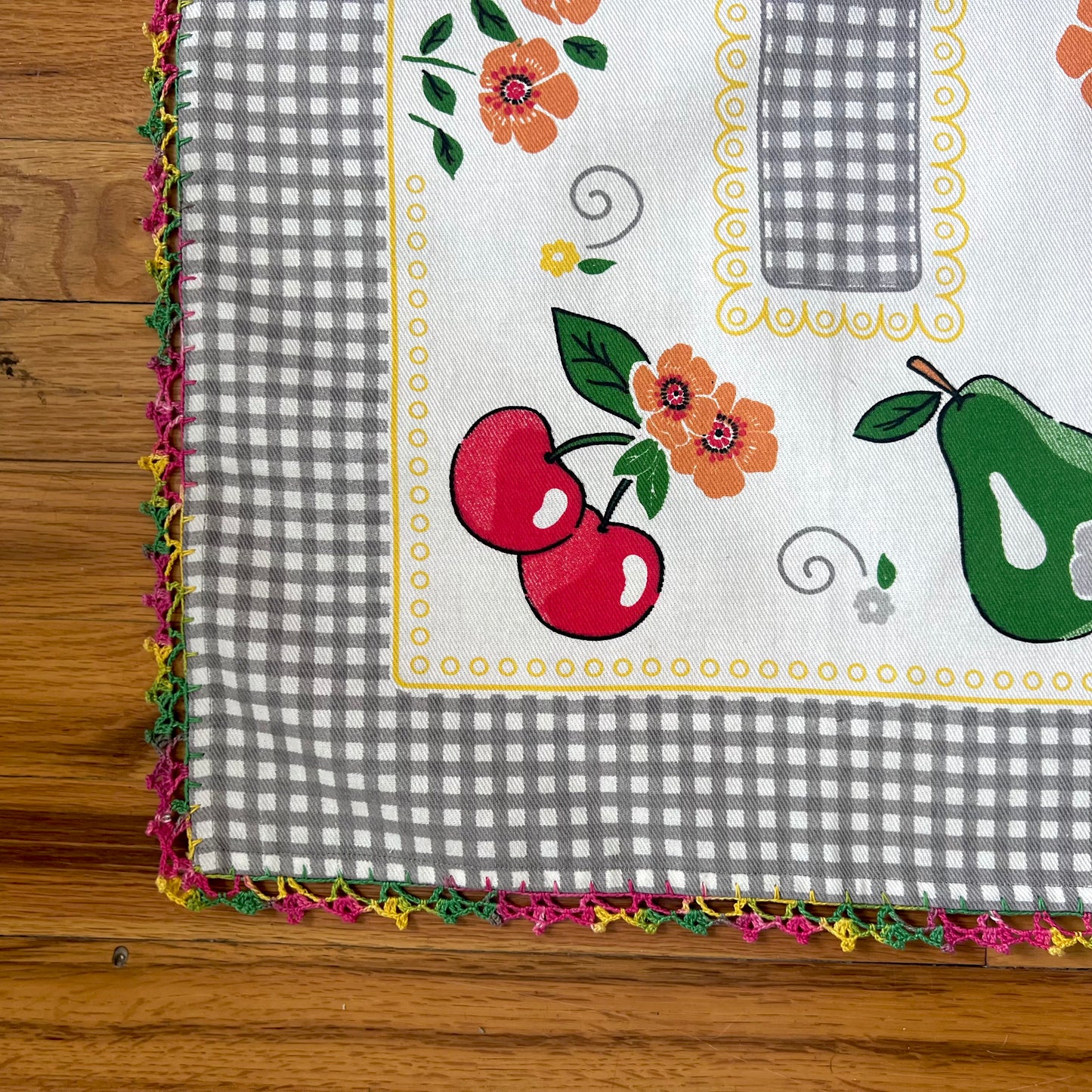 Fruity gingham panel