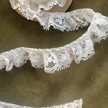 white ruffled lace trim 1.5 yards